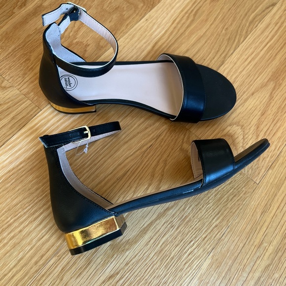 Wonder Nation Low Heel Dress Shoe NWOT - Picture 3 of 4